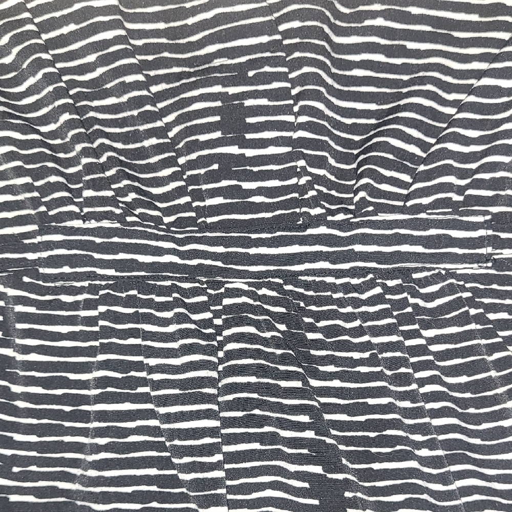 Liz Lange Maternity Tunic Top Large Black White Striped V Neck Belted Empire Wst - Picture 5 of 8